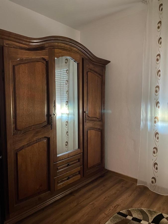 Апартаменты Apartament Sunshine Оршова Экстерьер фото